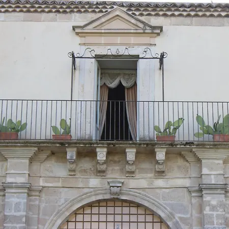 Feriested Castello Camemi 5*