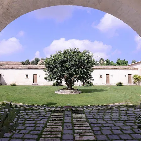 Castello Camemi Resort 5*