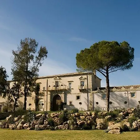 Resort Castello Camemi