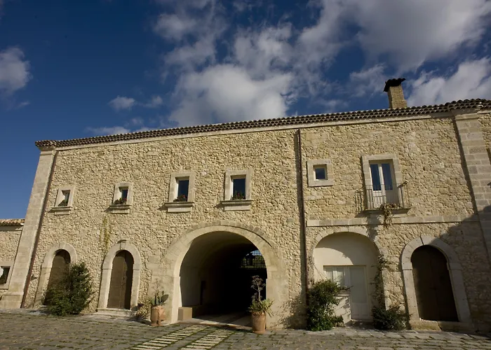 Castello Camemi אתר נופש 5*